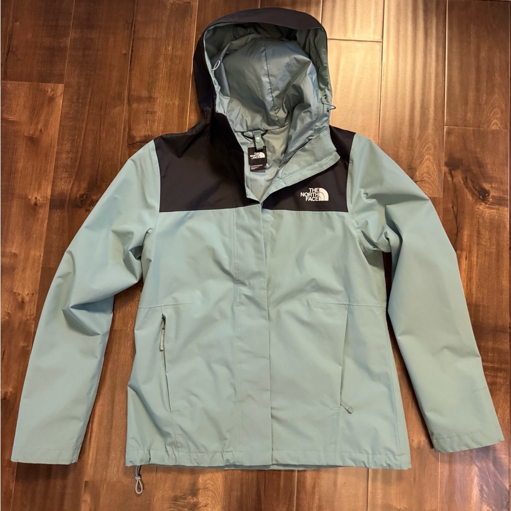 The North Face Women's Hooded Jacket Sz S WORN ONCE